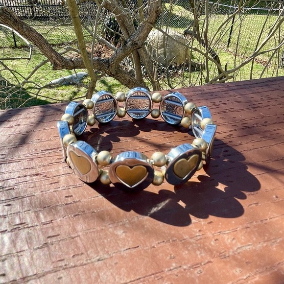NWOT Lia Sophia Heart Stretchy Bracelet - Two Toned - Picture 3 of 9